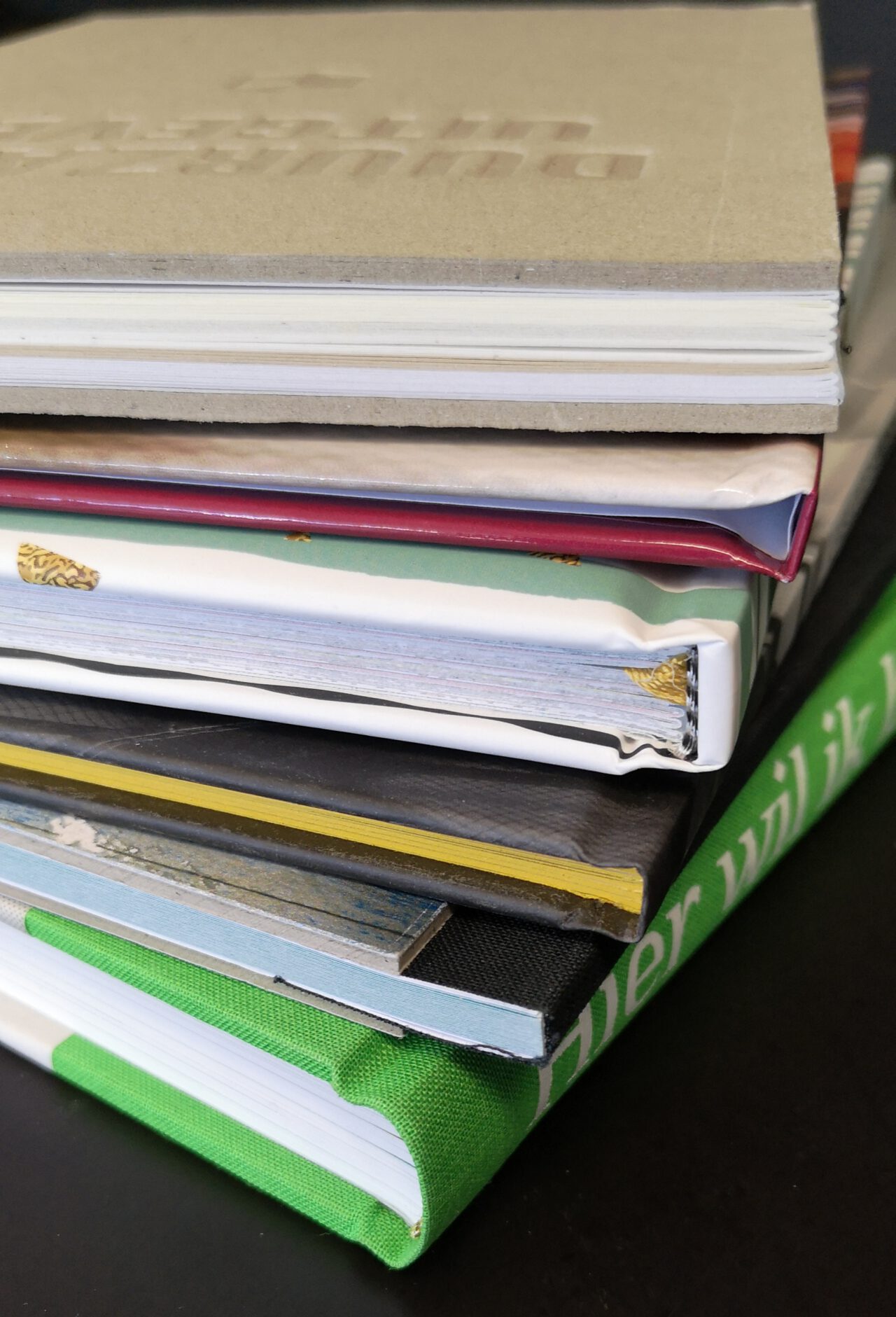 boeken met verschillende bindwijzes